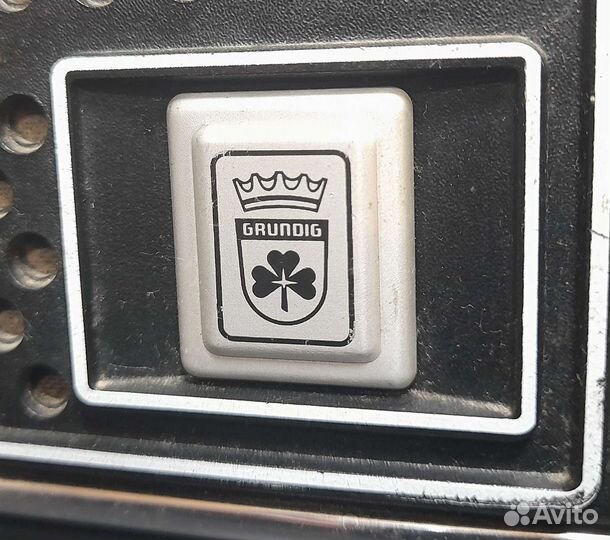 Переносная магнитола Grundig C6000