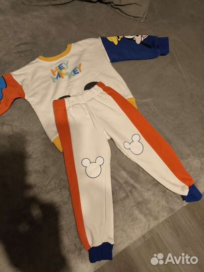 Спортивный костюм на мальчика 104