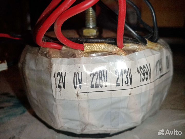 Трансформатор тороидальный 220В