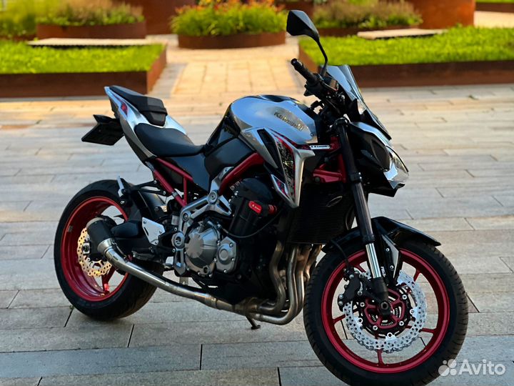 Kawasaki Z900 (ZR900B) 2019 год выпуска