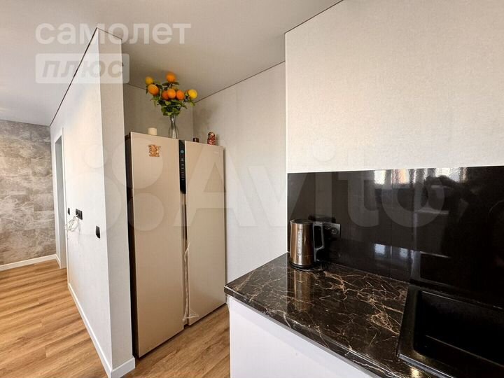 3-к. квартира, 65 м², 10/18 эт.