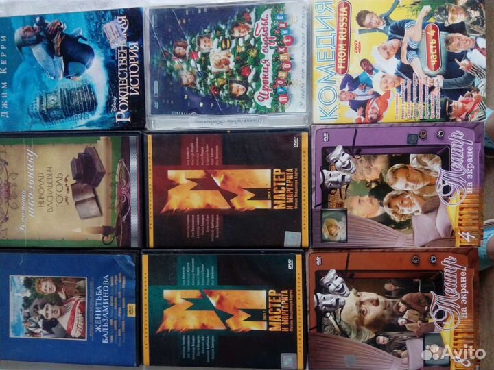 Видеокассеты,диски музыка фильмы