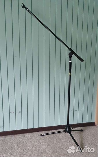 Стойка для микрофона напольная