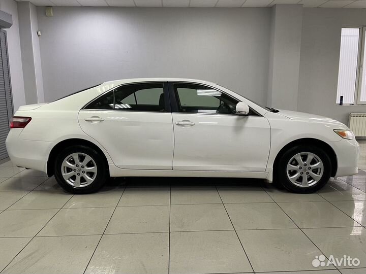Toyota Camry 2.4 AT, 2011, 305 646 км