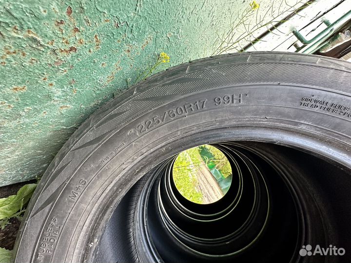 Landsail CLV2 Trailblazer 225/60 R17