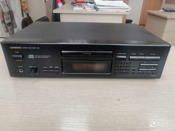 Onkyo DX-7510 Проигрыватель(CD)