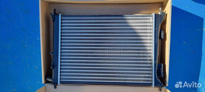 Радиатор охлаждения Solaris-KIA RIO 3 МКПП