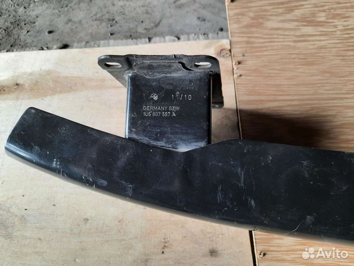 Усилитель бампера Шкода октавия