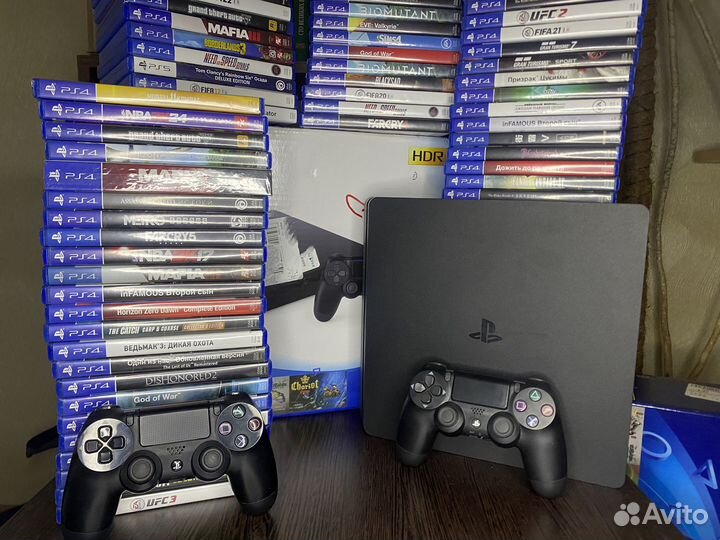 Sony PS4 + 425 игр