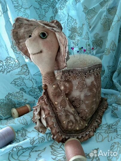 Кукла игольница