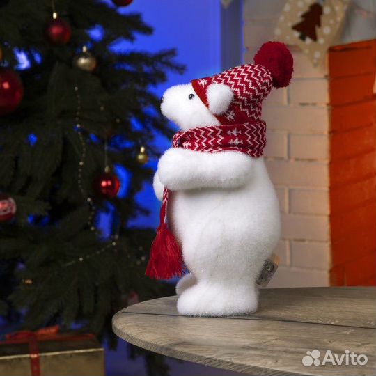 Новогдний мишка