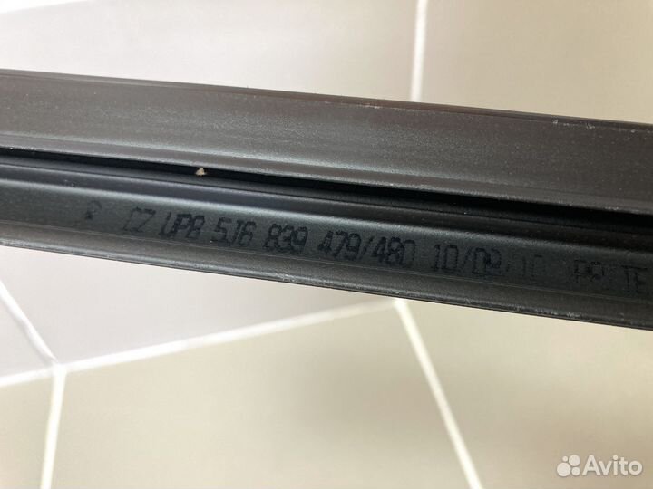 Бархотка зад прав двери Skoda Fabia 2007-2015 г.в