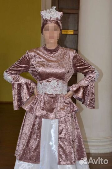 Свадебный наряд женский