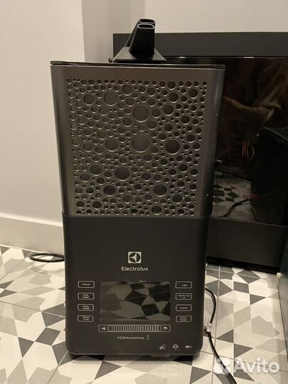 Увлажнитель воздуха Electrolux YogaHealthLine