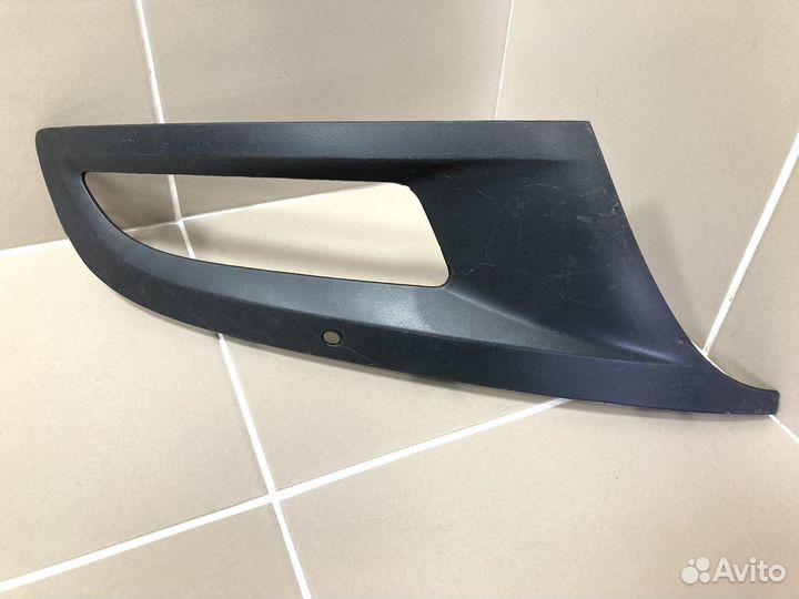 Решетка в бампер правая VW Polo (HB) 2009-2017