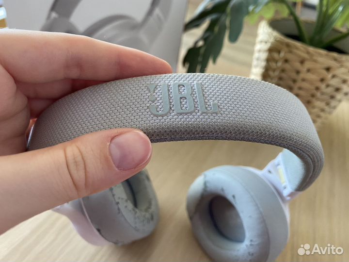 Наушники JBL E55BT