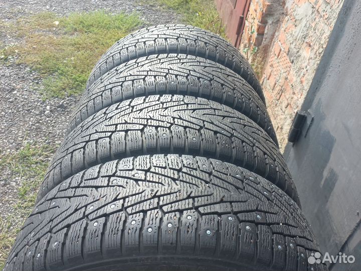 Nokian Tyres Hakkapeliitta 7 SUV 265/60 R18