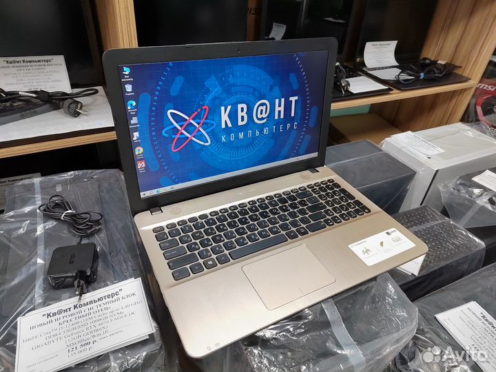 Ноутбук Asus Core i3 7100 6gb ssd256gb 920Mx