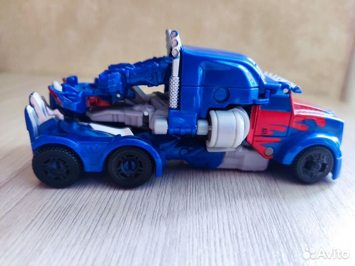 Трансформер Оптимус Прайм (v-2976b)