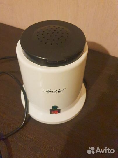 Стерилизатор для маникюрных инструментов