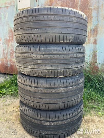 Pirelli P Zero PZ4 275/40 R21 и 315/35 R21 111Y