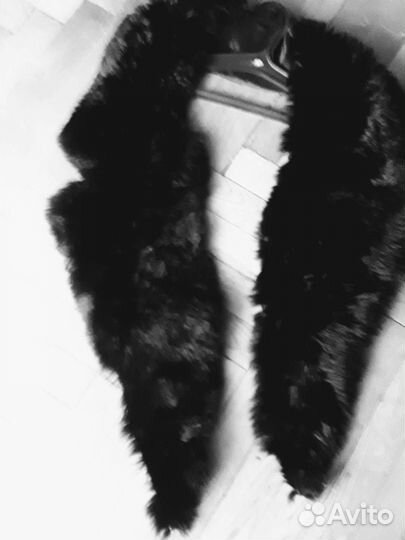 Шкурки норки и воротник из соболя