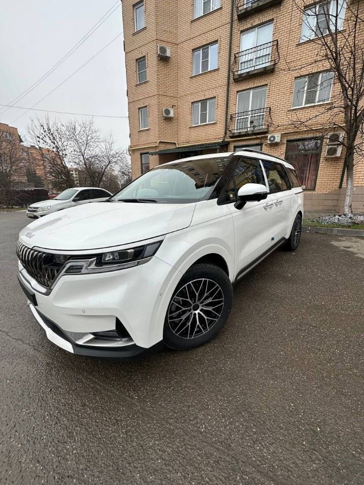 Kia Carnival: фото владельца