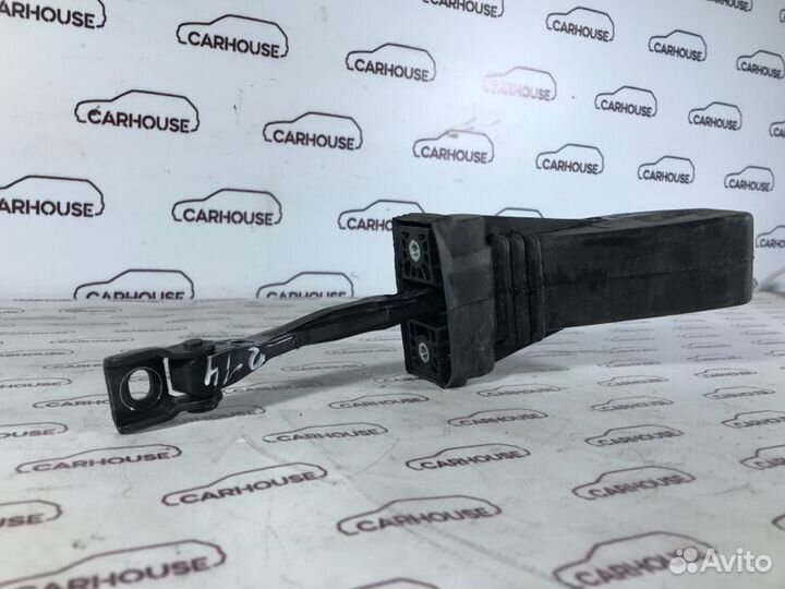 Ограничитель двери задний левый Porsche Cayenne