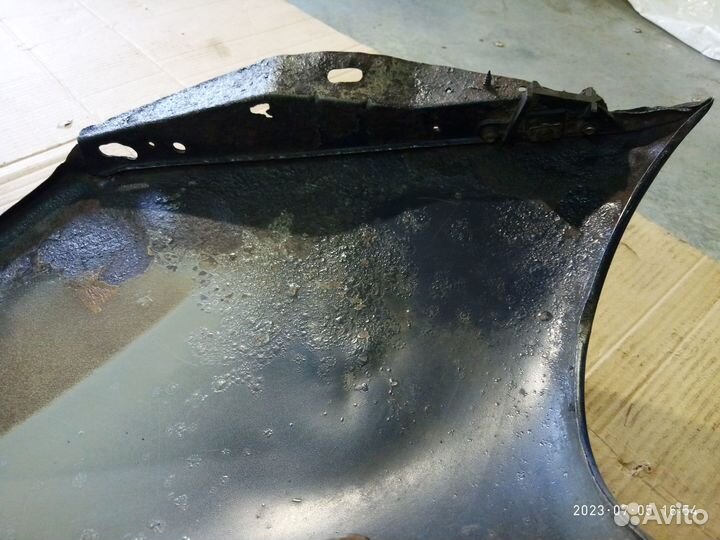 Крыло переднее правое на MB CLK-класс 2,3 купе