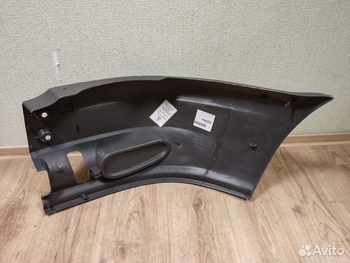 Клык бампера прав перед ford transit 00-06