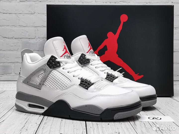 Nike Air Jordan 4