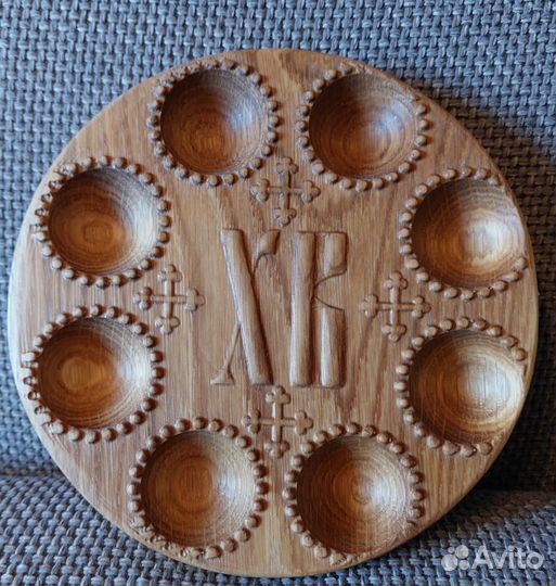 Тарелка для пасхальных яиц