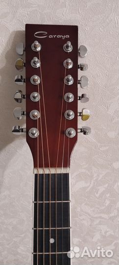 Акустическая гитара