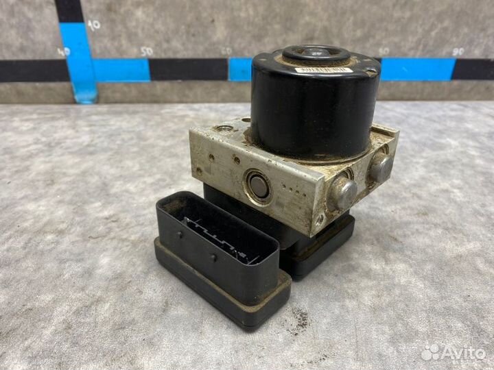 Блок ABS (насос) Opel Astra H 1.6 Z16XER