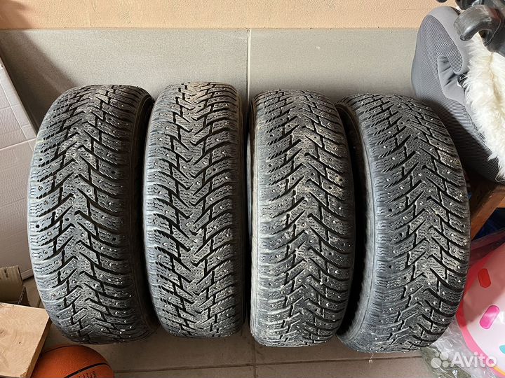 Nokian Tyres Hakkapeliitta 8 185/65 R15