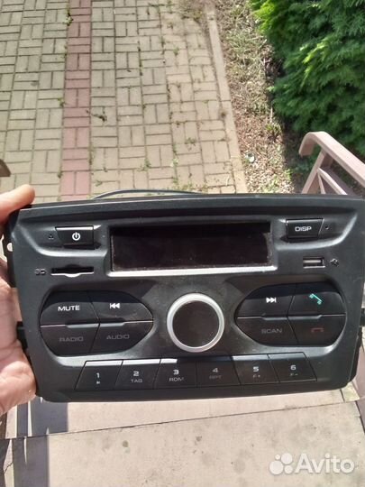 Штатная магнитола LADA granta/kalina 2