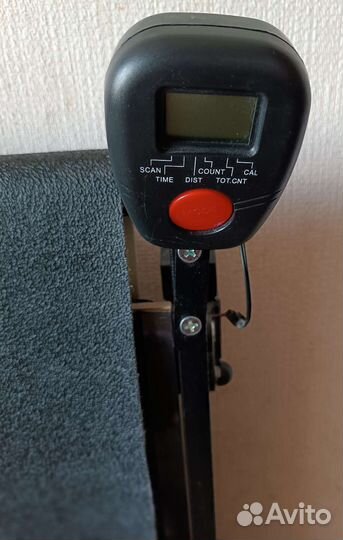 Продам беговую дорожку leco