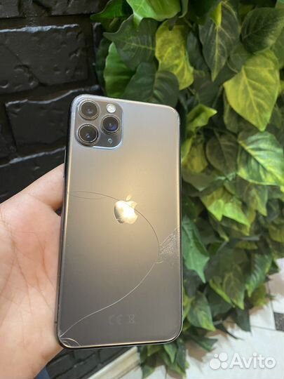 iPhone 11 Pro, 64 ГБ