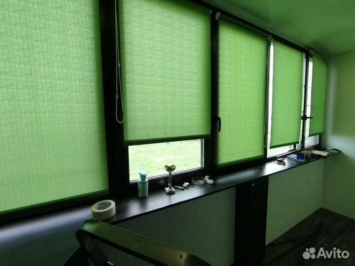 Жалюзи и рулонные шторы на окна