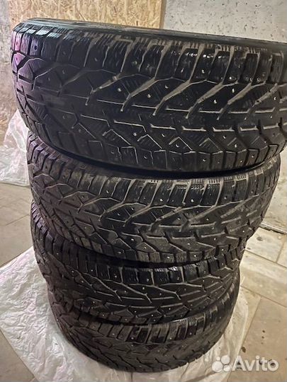 Tigar SUV Ice 215/60 R17 100T