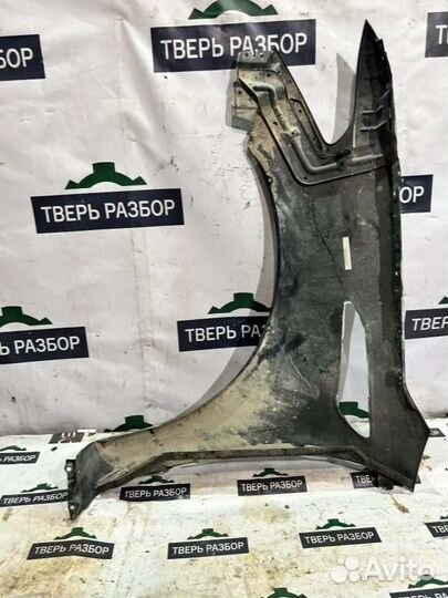 Крыло переднее правое Nissan Patrol Y62 2010-2014