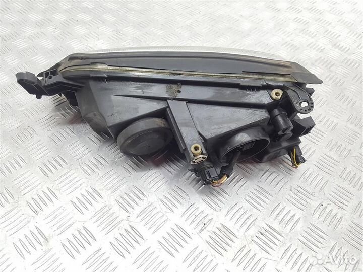 Фара правая Opel Vectra B