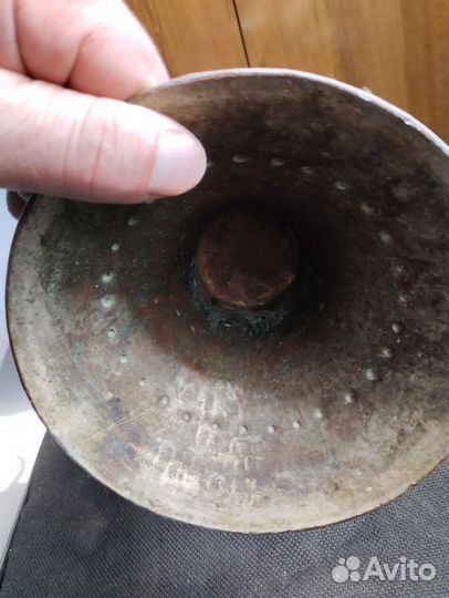 Старинный медный кувшин