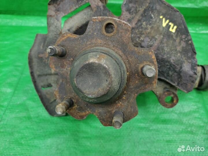 Поворотный кулак п/л Nissan Vanette 1999-2017