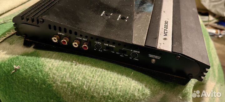 Усилитель автомобильный Lanzar Vector VCT-2230