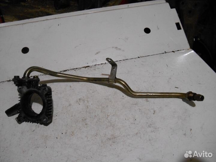 Трубка картерных газов Volkswagen Golf 4