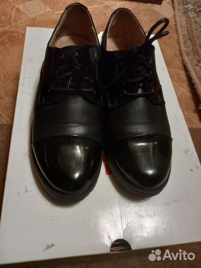 Продам женские ботинки из натуральной кожи