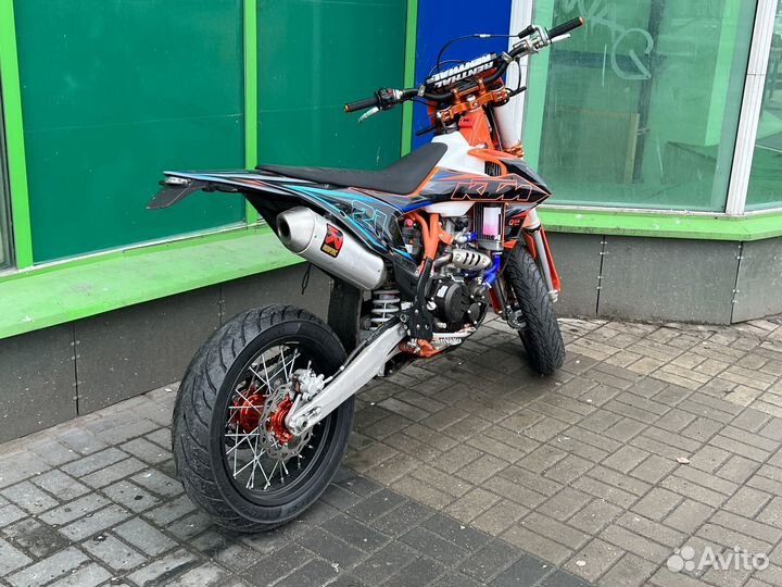 Мотард Crosstrec 300