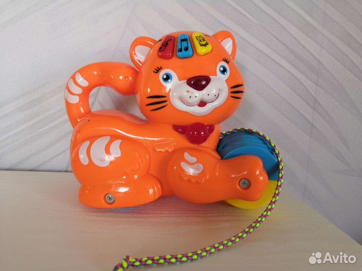 Котик музыкальный