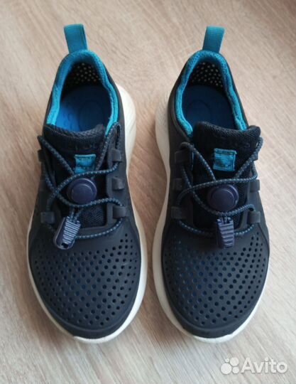 Кроссовки crocs c12